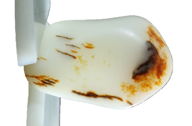 中国人更喜欢和田玉还是更喜欢黄金饰品